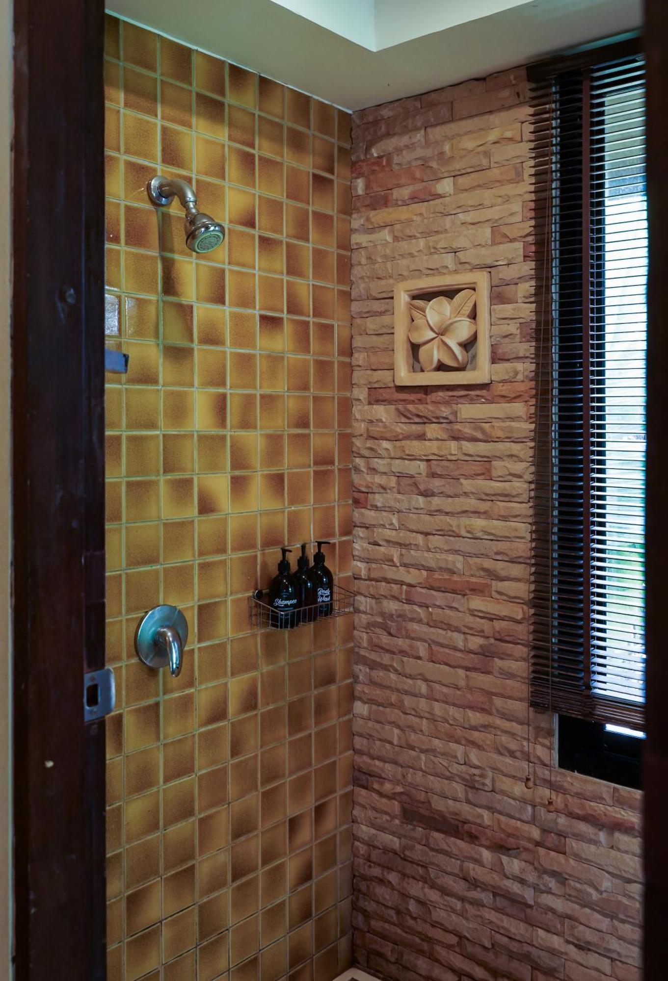 Large 4 Bed Villa Short Walk To Maenam Beach Mae Nam Exterior photo